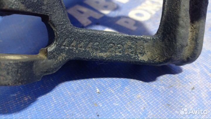 Кронштейн гидроусилителя руля Toyota Mark 2 седан