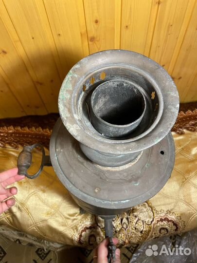 Антикварный самовар и поднос