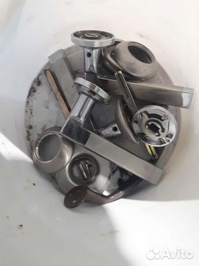 Двери межкомнатные с коробкой