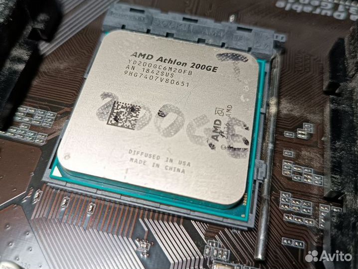 Athlon 200GE AM4