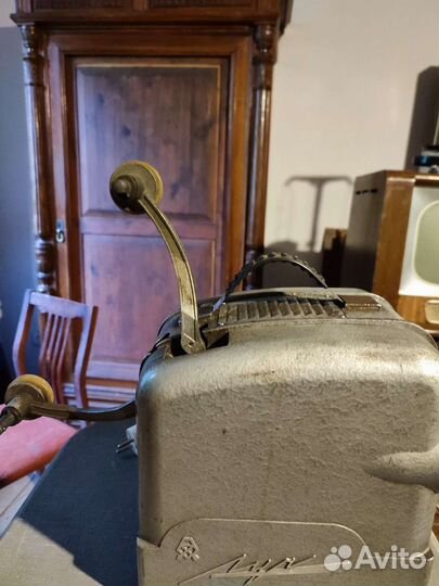 Кинокамера 