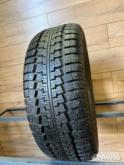 Pirelli Winter 160 Studdable Plus 235/60 R16