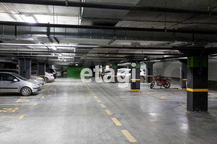 Машиноместо, 14 м²