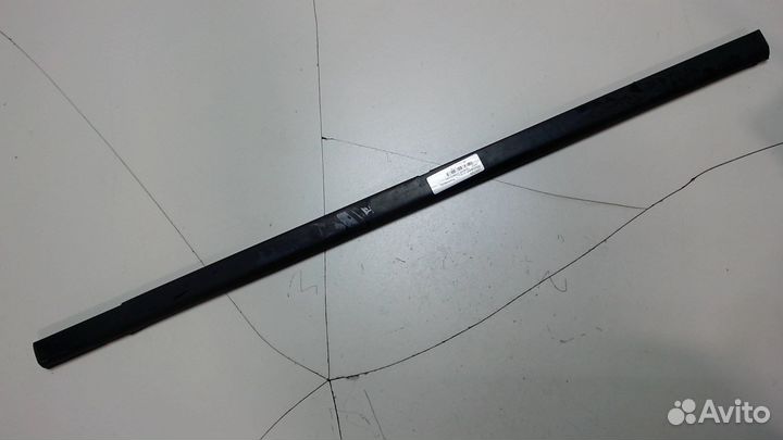 Молдинг стекла Jeep Grand Cherokee, 2006