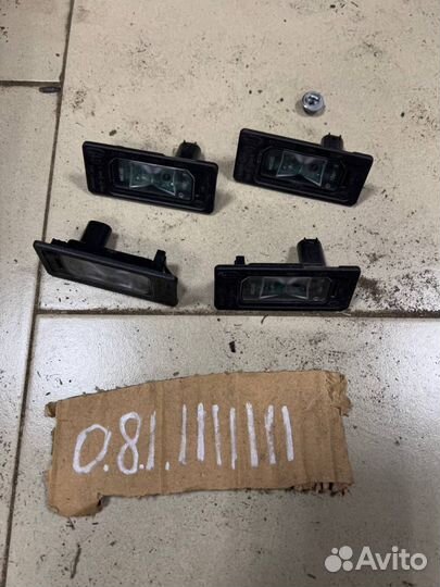 Плафон подсветки заднего номера f-pace