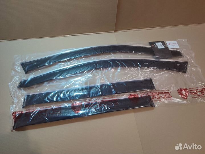 Дефлекторы ветровики окон