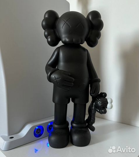 Игрушка Коллекционная Kaws