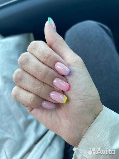 Маникюр педикюр