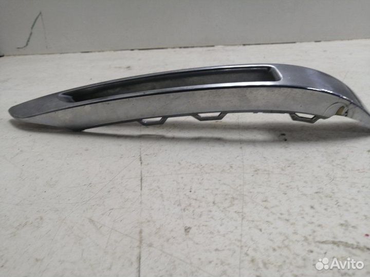 Накладка на бампер передняя правая Mercedes-Benz