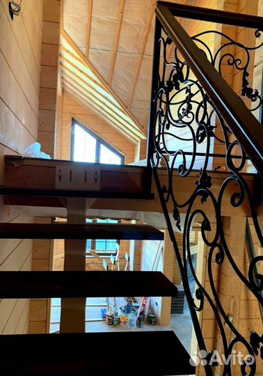 Лестница из листового металла