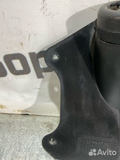 Кожух рулевой колонки Hyundai Ix35 2.0 D4HA 2012