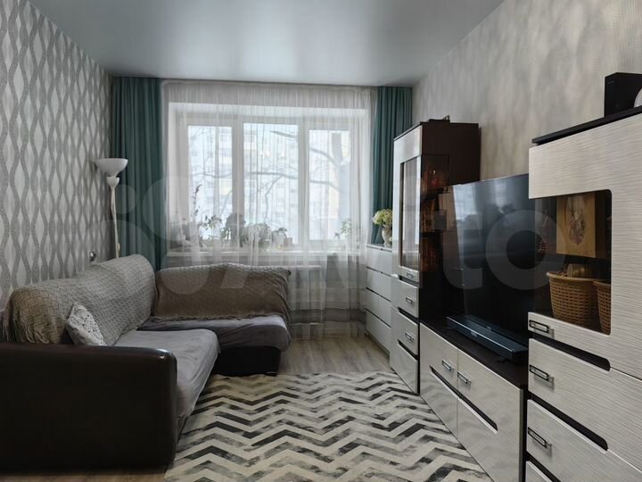 2-к. квартира, 67 м², 3/13 эт.