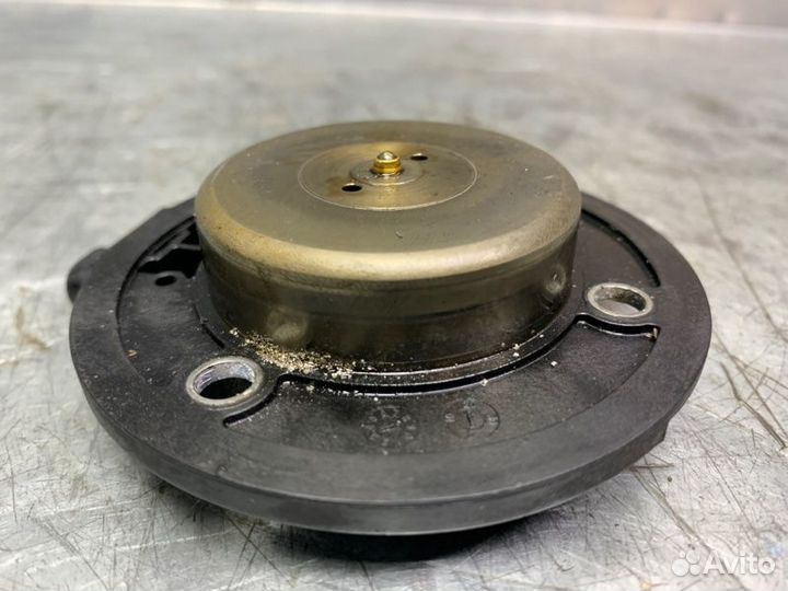 Клапан электромагн. изменения фаз грм Audi A4 B8