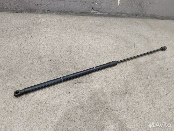 Газовый упор капота для Volkswagen Passat CC