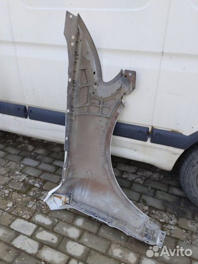 Крыло переднее левое Volkswagen Touareg 2007-2010