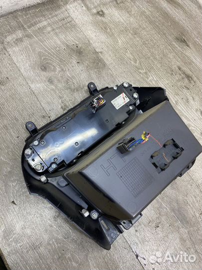 Блок управления отопителем Mitsubishi Lancer