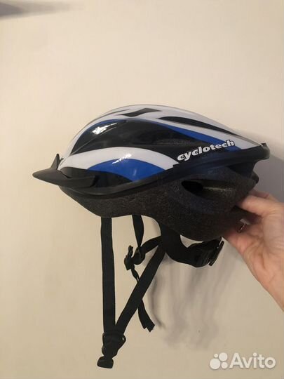 Шлем защитный для занятий велоспортом