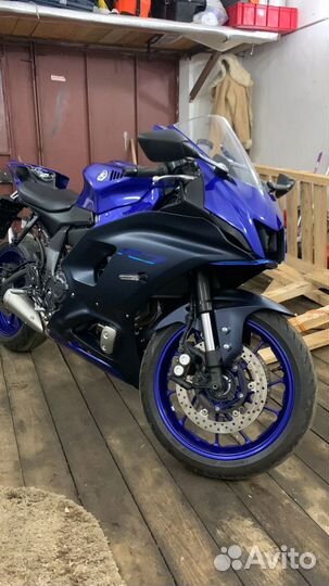 Yamaha YZF-R7