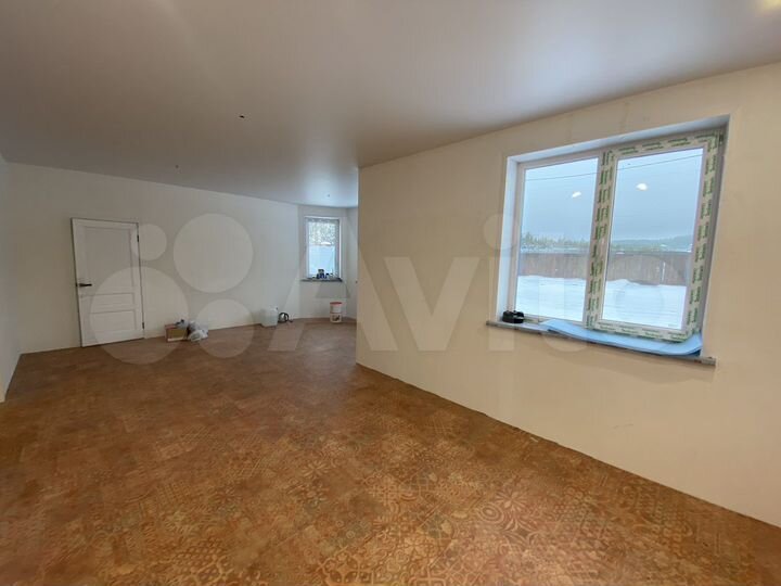 Дом 206,5 м² на участке 10,6 сот.