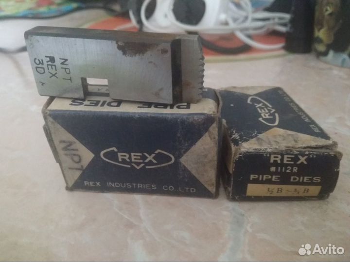 Для резьбы труб гребенки