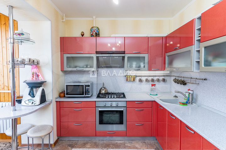 2-к. квартира, 64 м², 3/10 эт.
