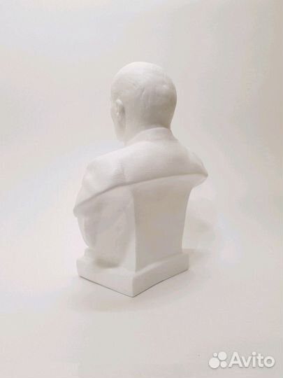 Бюст Ленина