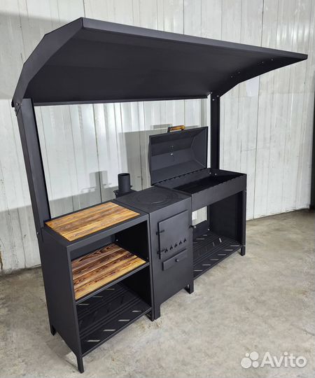 Мангал с крышей