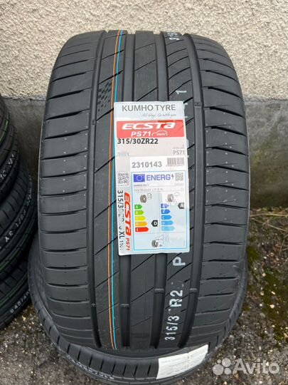 Kumho Ecsta PS71 SUV 285/35 R22 и 315/30 R22 107Y