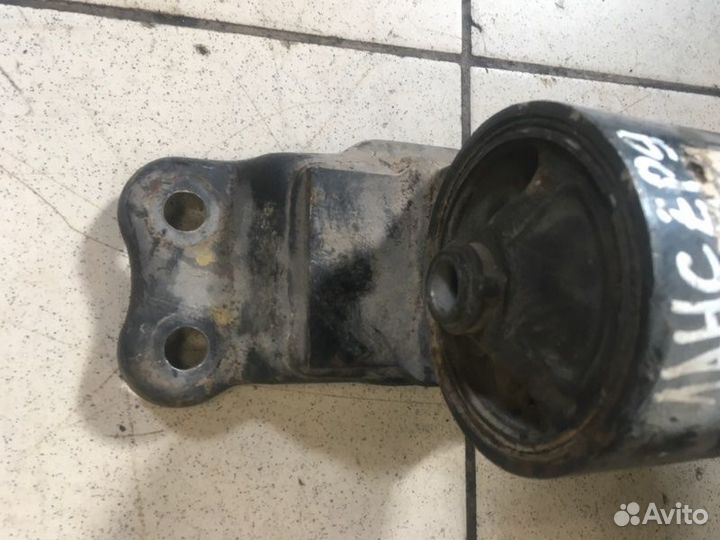 Подушка двигателя правая Mitsubishi Lancer 9