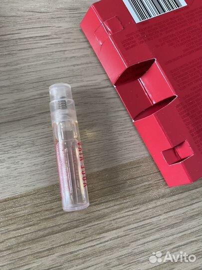 Миниатюрки,пробники,помада,духи