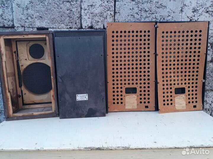 Старые корпуса советской акустики