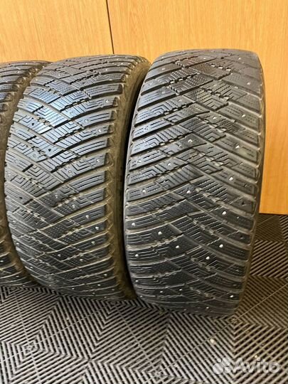 Goodyear UltraGrip Ice Arctic SUV 265/50 R20 111T