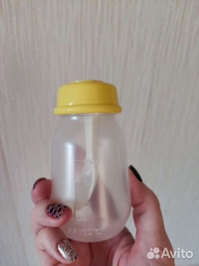 Бутылочка с ложечкой Pigeon