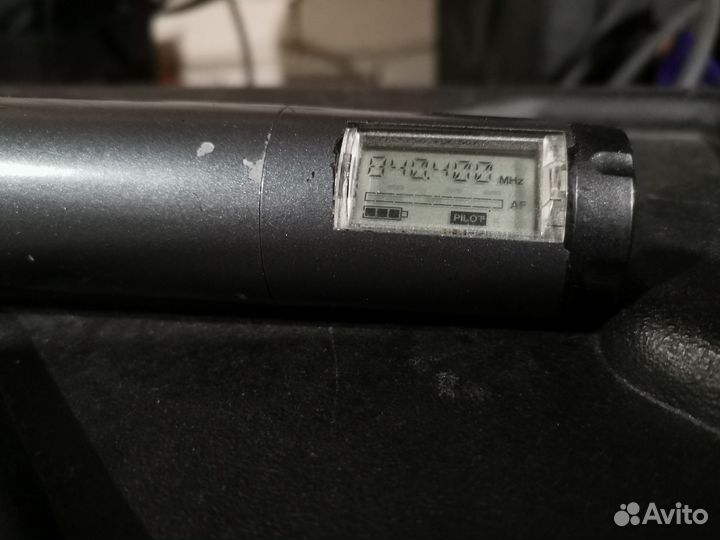 Радиомикрофон sennheiser