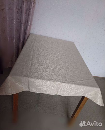 Скатерть 106х150 новая