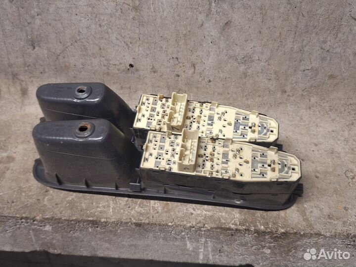 Блок управления стеклоподъемниками Chevrolet Lanos