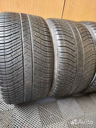 Michelin Pilot Alpin 5 SUV 275/40 R21 и 305/35 R21 107V