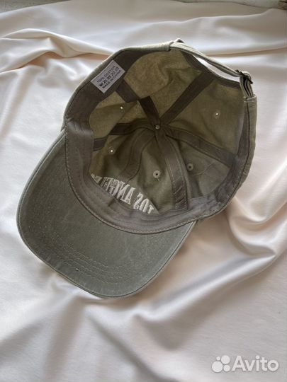 Бейсболка новая