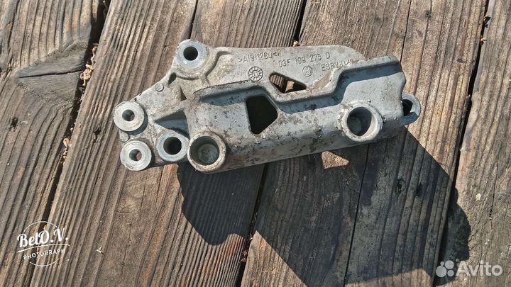 Кронштейн двигателя 1.2 TSI Шкода Фольксваген Ауди