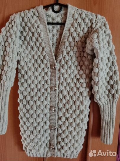 Продается вязаная кофта