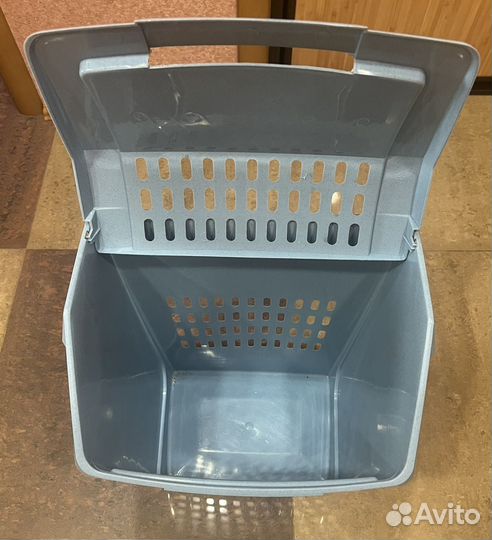 Корзина для белья пластиковая