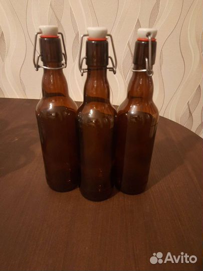 Бутылка с бугельной пробкой 0.7