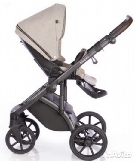 Коляска 3 в 1 roan