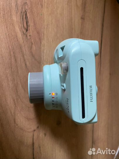 Плёночный фотоаппарат моменталтных снимков