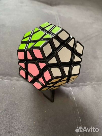 Головоломка Megaminx