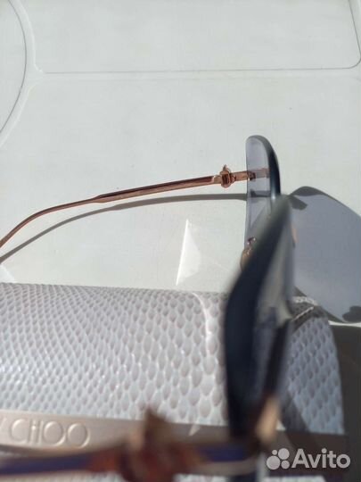 Солнцезащитные очки женские брендовые