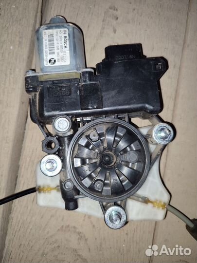 Мотор стеклоподъёмника водительского Солярис 2018