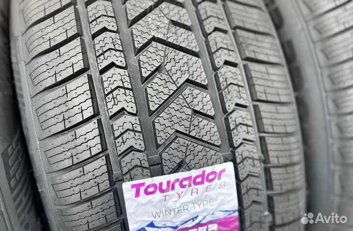 Tourador Winter Pro TSU1 275/45 R21 110U