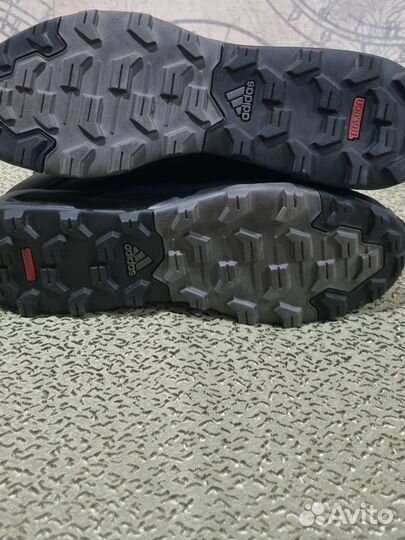 Зимние кроссовки adidas terrex