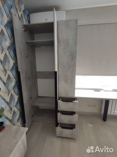 Рабочая зона у окна